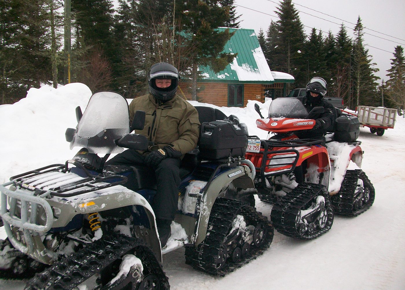 Sled Riding In Snow Aspect Ratio 800 574